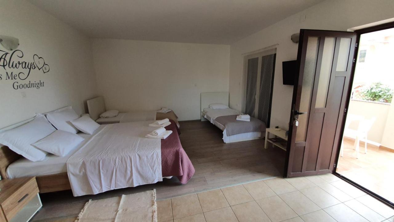 Batkoski Apartments باغ المظهر الخارجي الصورة